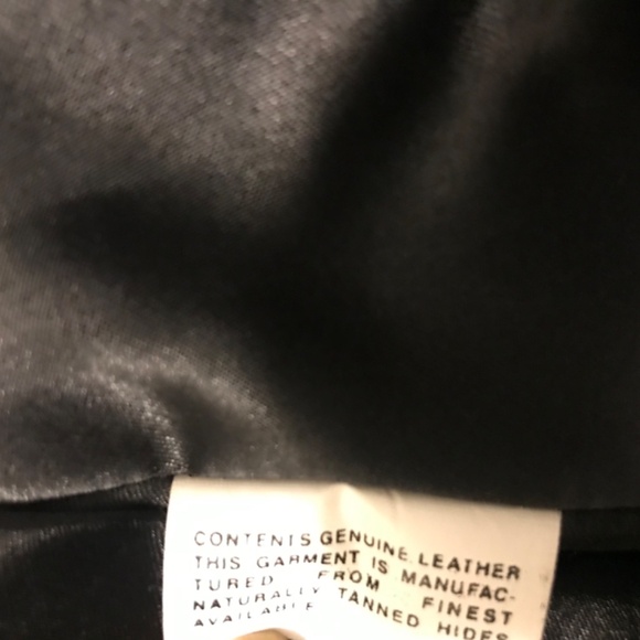 Vintage 90s Kids Black 100% Leather Jacket with zipper and pockets Size XL - Picture 8 of 16